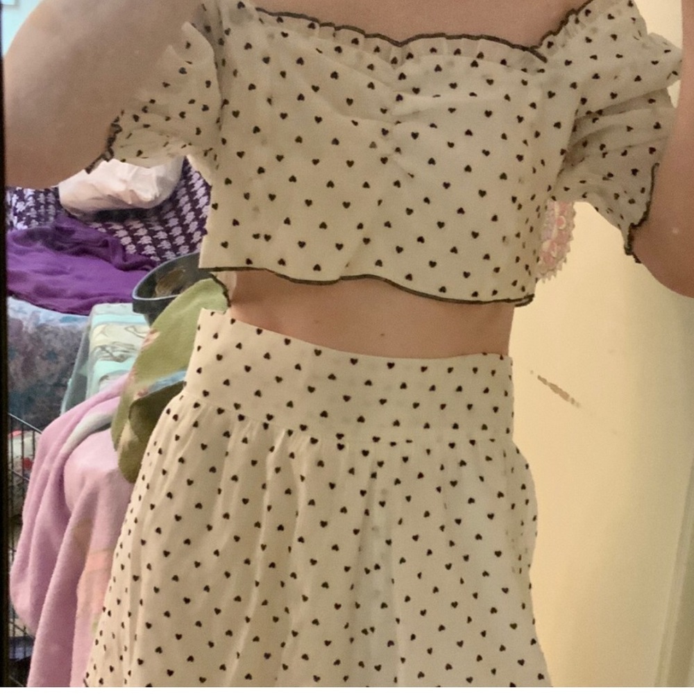 Beautiful set Matching skirt and top size M - Picture 2 of 8